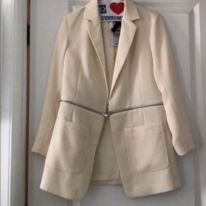 Beige crepe blazer